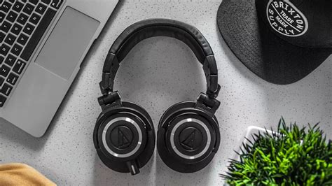 What noise-canceling headphones boost focus for remote work?