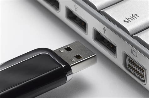 ¿Qué significa USB y cual es su determinada función?