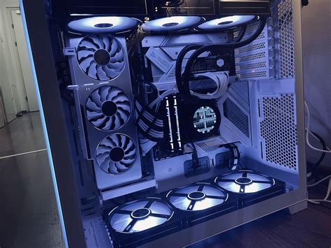 How to build a versatile men’s wardrobe for mix-and-match everyday style?