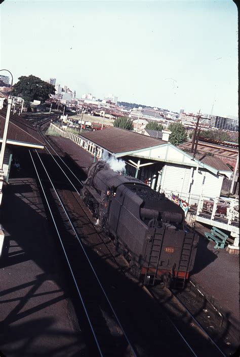 Weston Langford106416: East Perth Light Engine V 1211