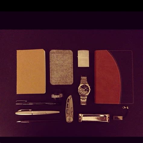 Essential Everyday Carry Items for Women