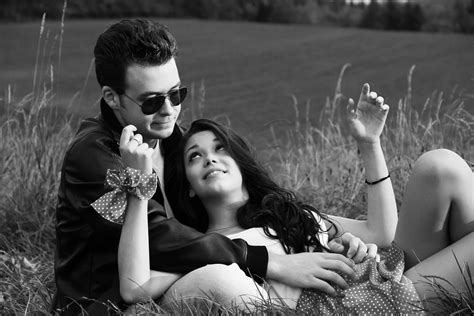 How To Tell If Your Relationship Partner Is Really Into You-Part 2 ...