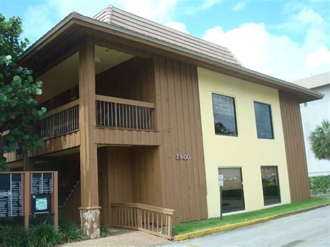 What 3 men’s style essentials offer maximum versatility from fitness to finance?