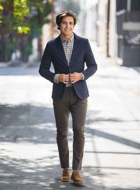 How to master smart casual for effortless style, from gym to office?