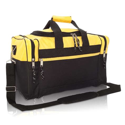 Durable gym bag for men: versatile for office, gym, and travel?