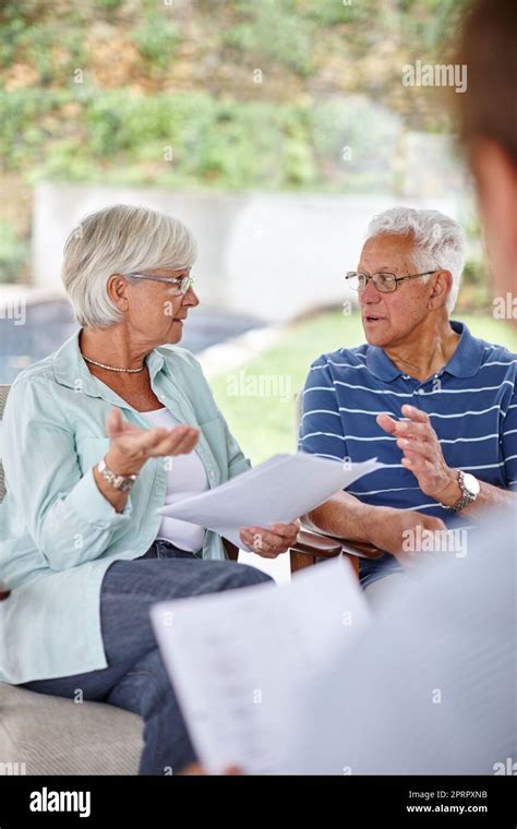 Financial advisor meeting hi-res stock photography and images - Alamy