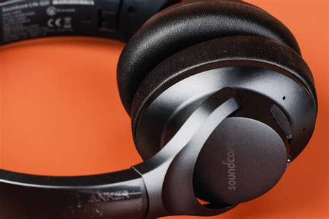 The 5 Best Noise-Cancelling Headphones in 2021 | Reviews by Wirecutter