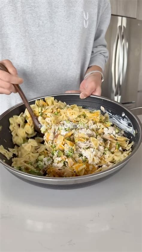 Quick breakfast fuel for sustained morning energy & mental focus?