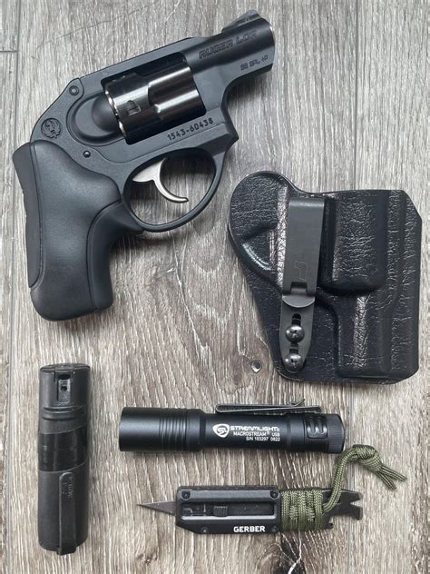 My minimalist EDC setup : r/EDC