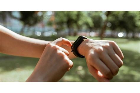 7 Best Fitness Watch Below ₱7,000 & Make the Smart Move