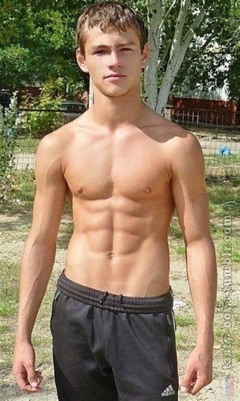 Hot Dudes – 20 September 2019 | Hot Guys