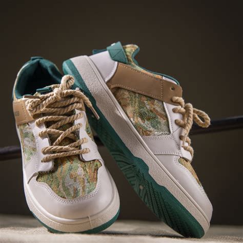 Stylish Sneakers for Men: Stay Ahead for Fashion