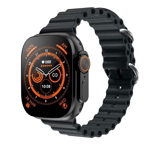 Smartwatch features crucial for busy men tracking fitness & finance?