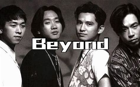 Beyond hoodies: What style hacks elevate your casual weekend look to effortlessly sharp?