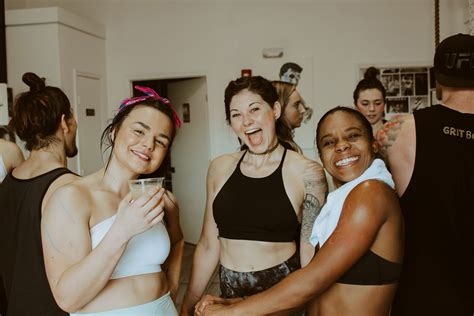 How to develop the mental grit for long-term goals in fitness & finance?