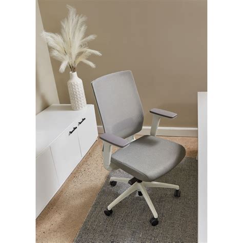 A Guide to Selecting the Perfect Home Office Chair - Office Seating