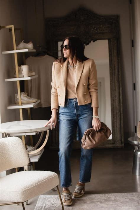 How to Wear Cropped Blazer - the gray details
