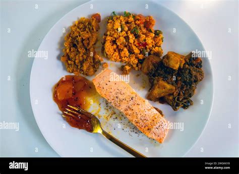 Grilled salmon with vegetables Stock Photo - Alamy