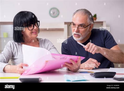 Discussing future plans hi-res stock photography and images - Alamy