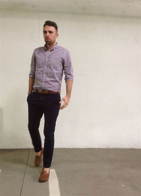 How do men dress sharp for business casual without looking stuffy or bland?