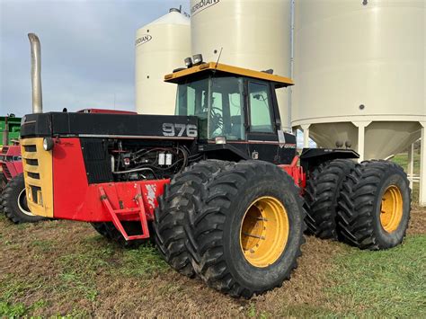 1986 Versatile 976 Tractors 300 to 424 HP for Sale | Tractor Zoom