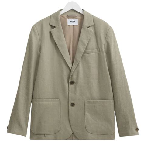 15 Best Smart-Casual Clothing Pieces All Men Need