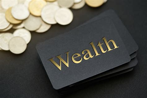 Simple investing: What low-cost funds give men the best long-term wealth growth?