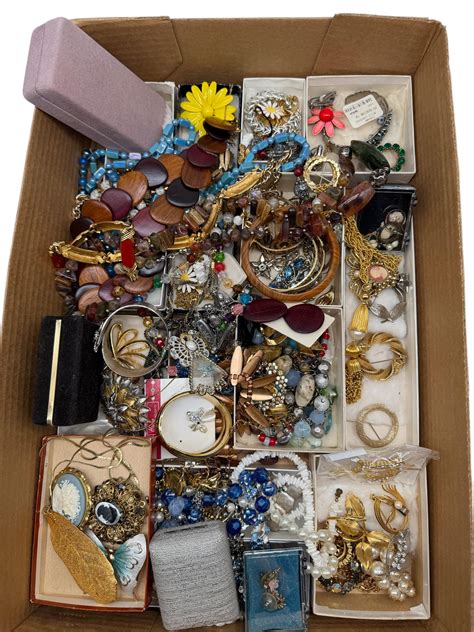 Lot - Assortment of Fashion Jewelry & Accessories