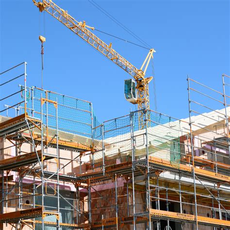 Build a finance-ready, fitness-friendly capsule wardrobe: 5 essential items?