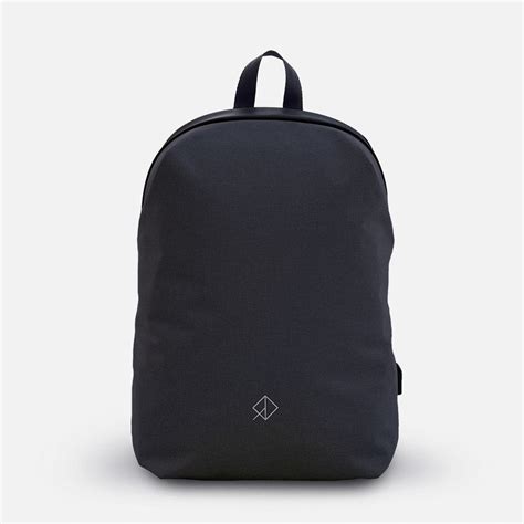 sleek travel/day backpack : backpacks
