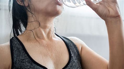 How To Wash Workout Clothes According To The Experts - Chatelaine