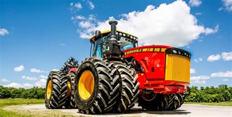 Versatile Equipment | AgriLink Equipment Ltd.