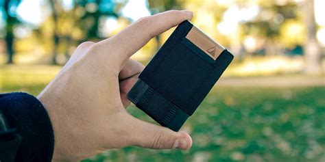 Best Front Pocket Wallet of 2020: Pro Traveler's Top 10 Picks