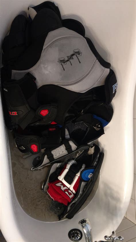 New year's reminder to wash that gear! : r/hockeyplayers