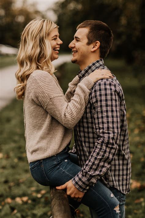 Couple fall photoshoot