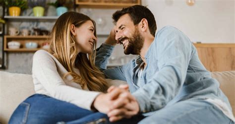 5 Ways To Start Active Listening in Relationships