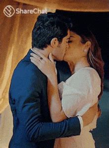 Shower Kiss GIFs | Tenor