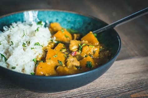 Warming Comfort: Lamb & Pumpkin Curry for a Cozy Meal