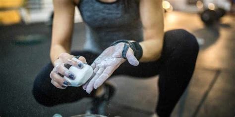 The Science of Weightlifting Chalk: Grip, Performance, and Pro Tips