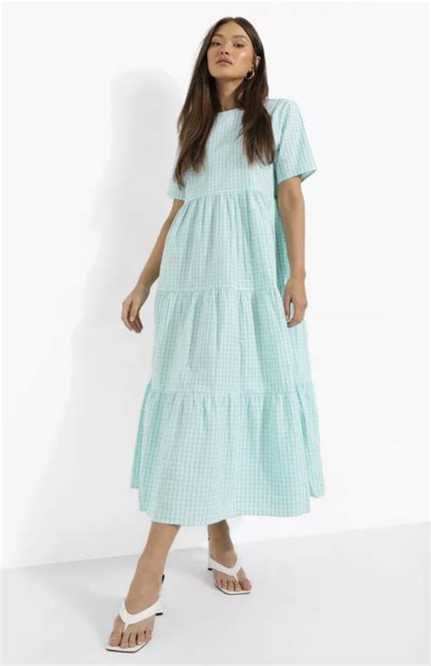 20 Wardrobe Essentials That Are Amazingly Versatile