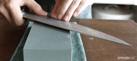 How can men build a winning mindset for consistent fitness & finance goals?