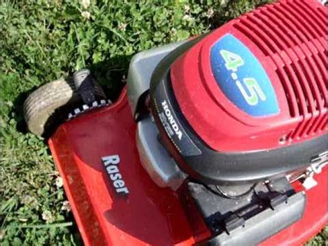 Honda lawn mower running smoothly - YouTube