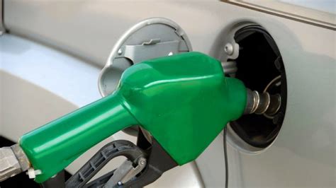 Fuel Efficiency : Is Premium Fuel Really Good For Your Car?