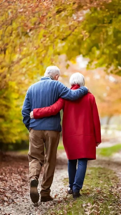 Cute Old Couples, Older Couples, Couples In Love, Old People Love, Old ...