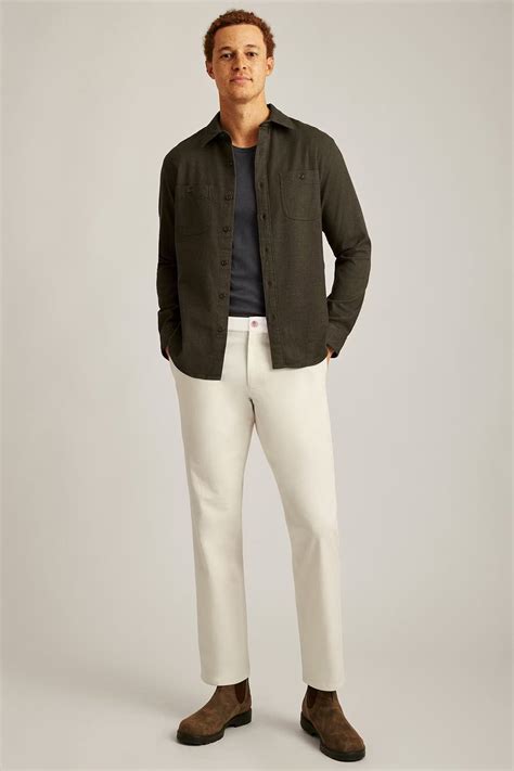 36 Smart Casual Outfits for Men + Key Pieces in %%year%% - Men's Flair