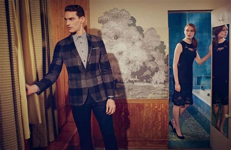 What versatile smart-casual pieces bridge professional meetings and active leisure?