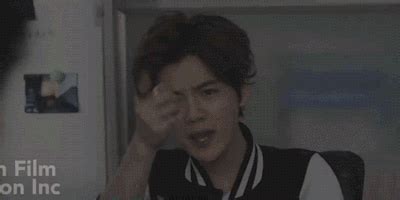 How can men cultivate a growth mindset to conquer self-doubt in life goals?