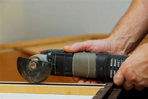 What specific feature do you look for in a multi-tool that most other men overlook?